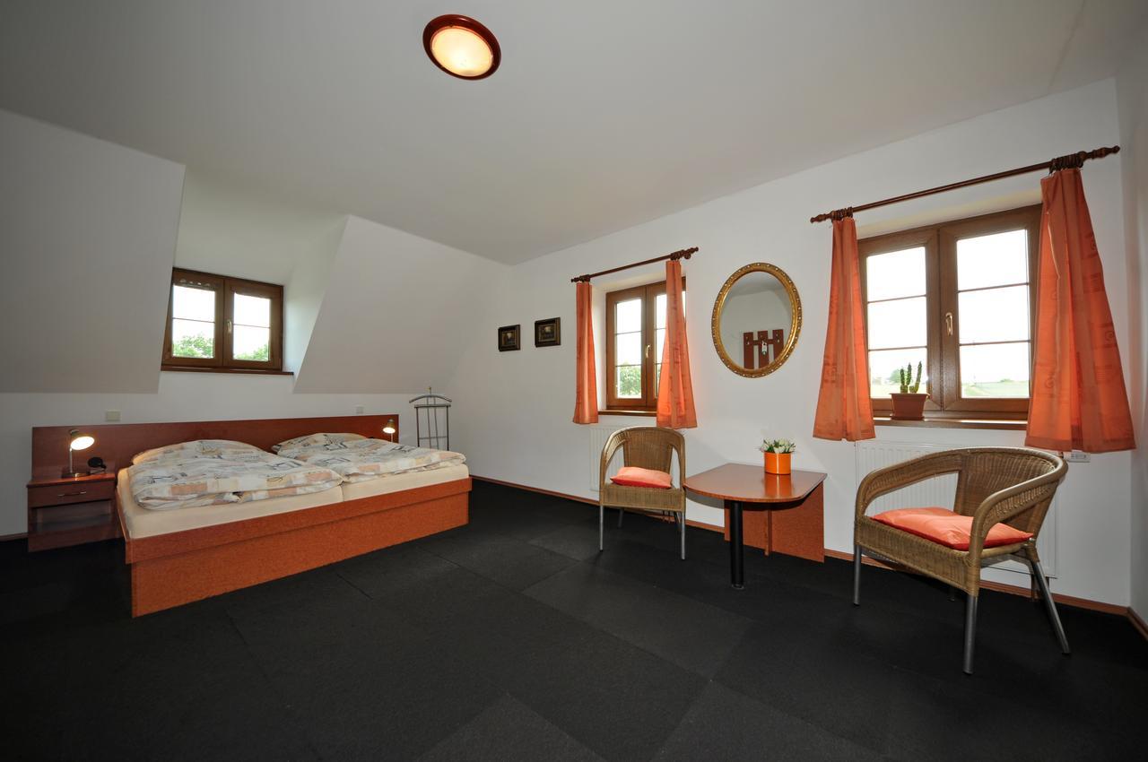 Penzion Praktik Krumlov Prisecna Exterior photo