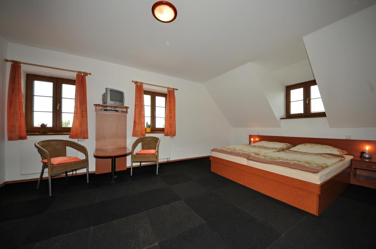 Penzion Praktik Krumlov Prisecna Exterior photo